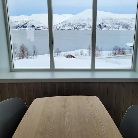 Malangen Lodge Tromso Exterior photo