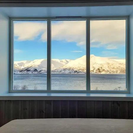 Malangen Lodge Tromso Exterior photo