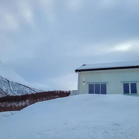 Malangen Lodge Tromso Exterior photo