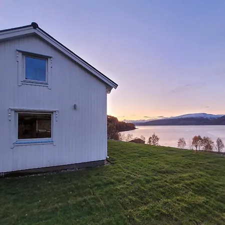 Malangen Lodge Tromso Exterior photo
